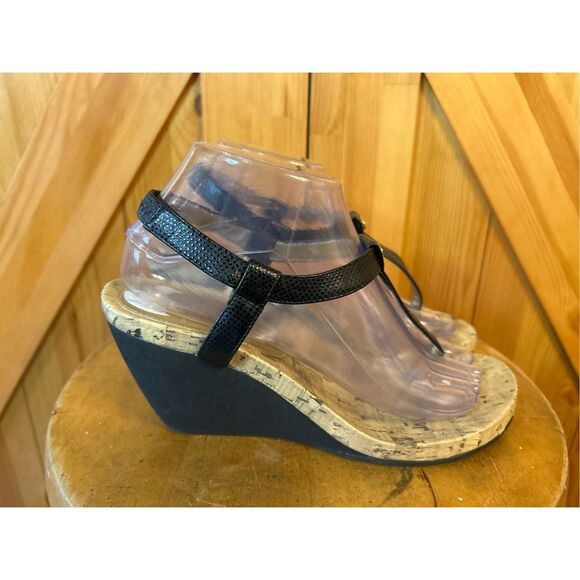 Chaps Raevyn Black Cork T-Strap Wedge Heel Open Toe Slip On Sandals Size 8.5B - Picture 1 of 9
